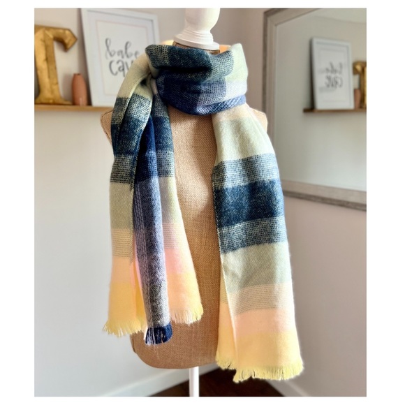 Loft Pastel Plaid Cozy Knit Fringe Blanket Scarf - Picture 6 of 9